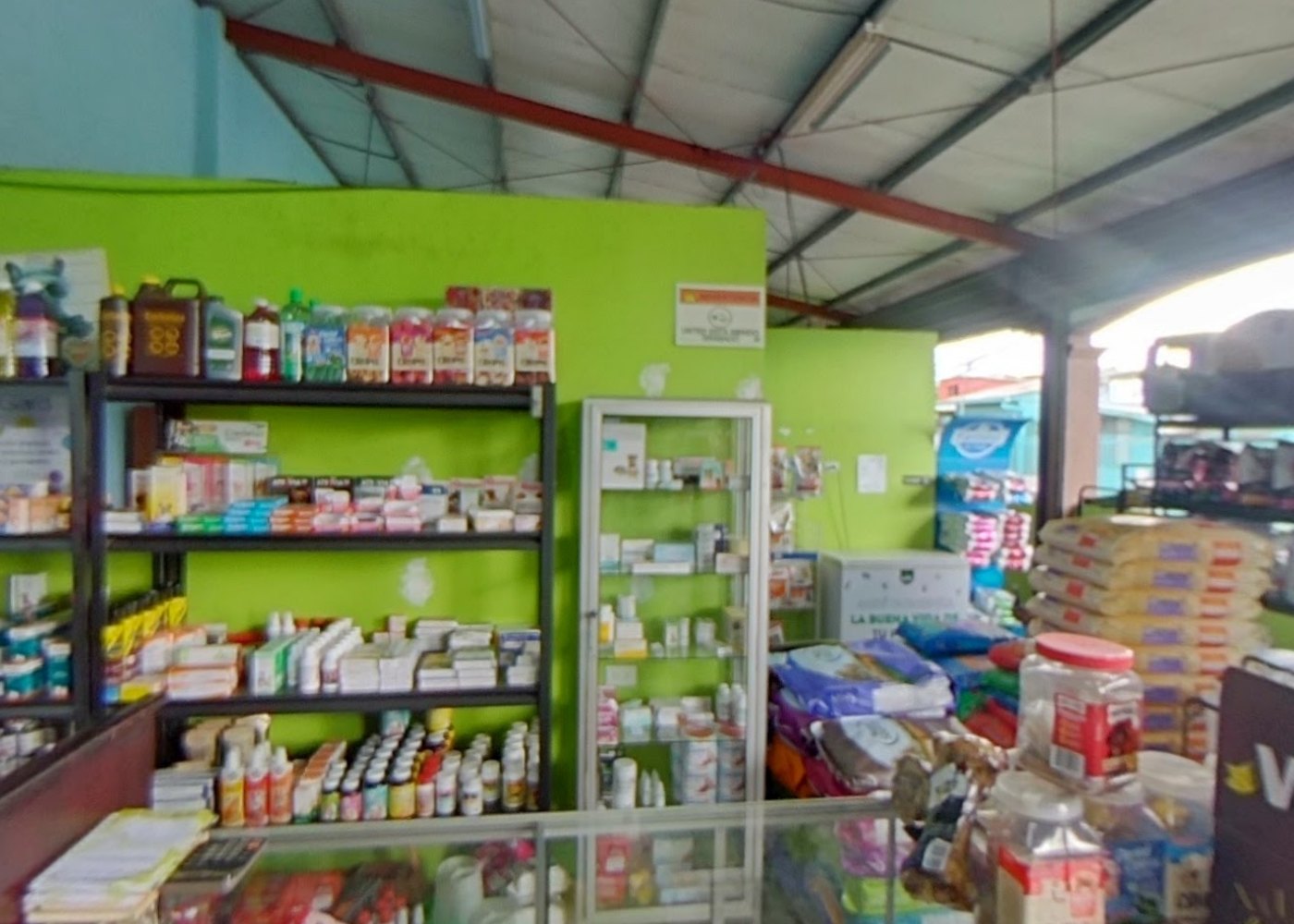 Farmacia veterinaria de La Cuadra